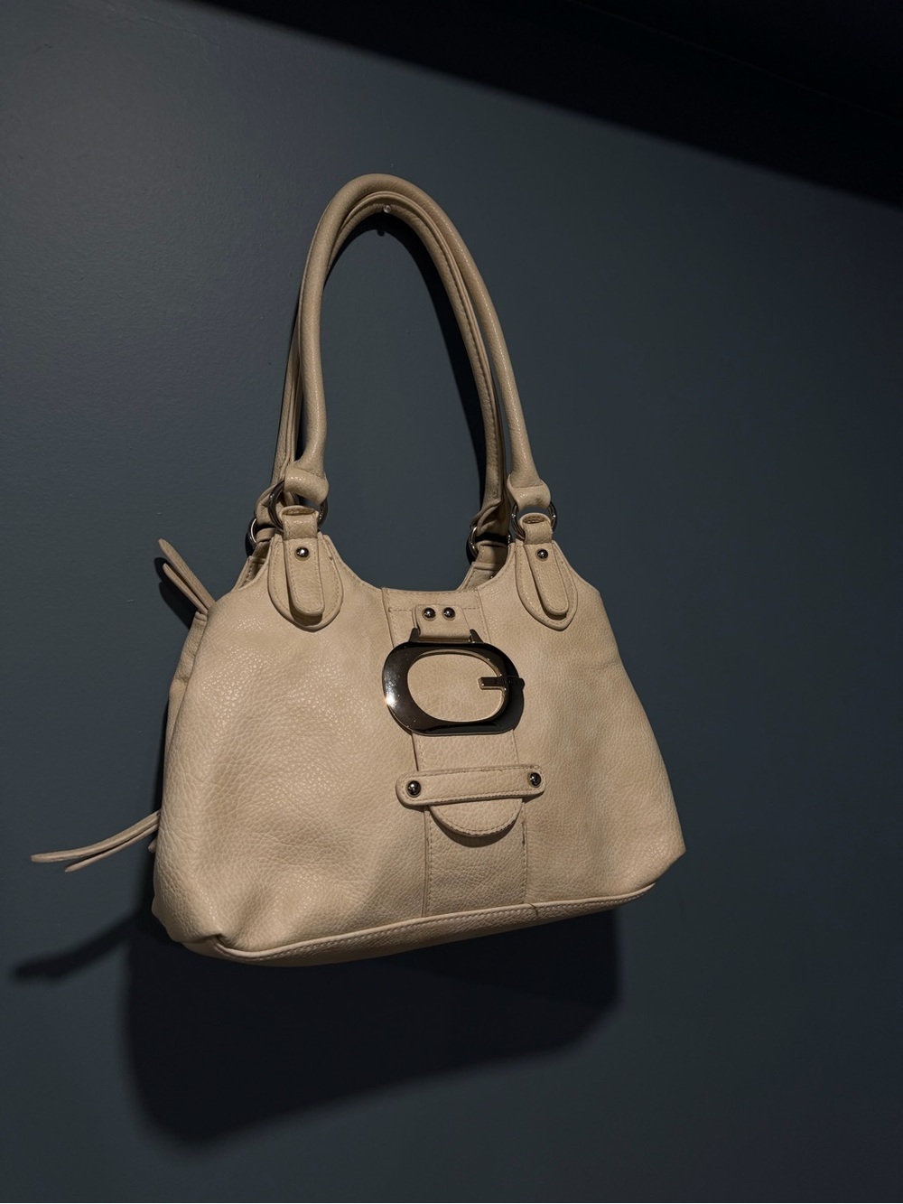 Vintage Zeca Leather Shoulder Bag in Beige with Decorative Buckle